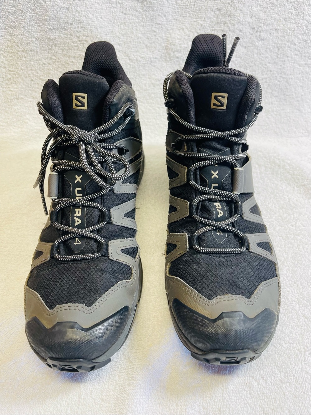 Salomon Black and Gray Men's Hiking Boots US size 10.5